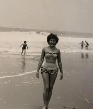 La Abuela en la playa
